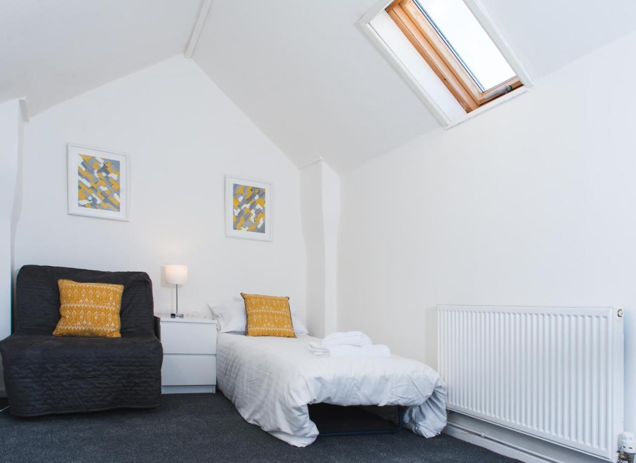 Mycityhaven - 3 Bedroom Shirehampton Flat Near Avonmouth & M4 Бристоль Экстерьер фото